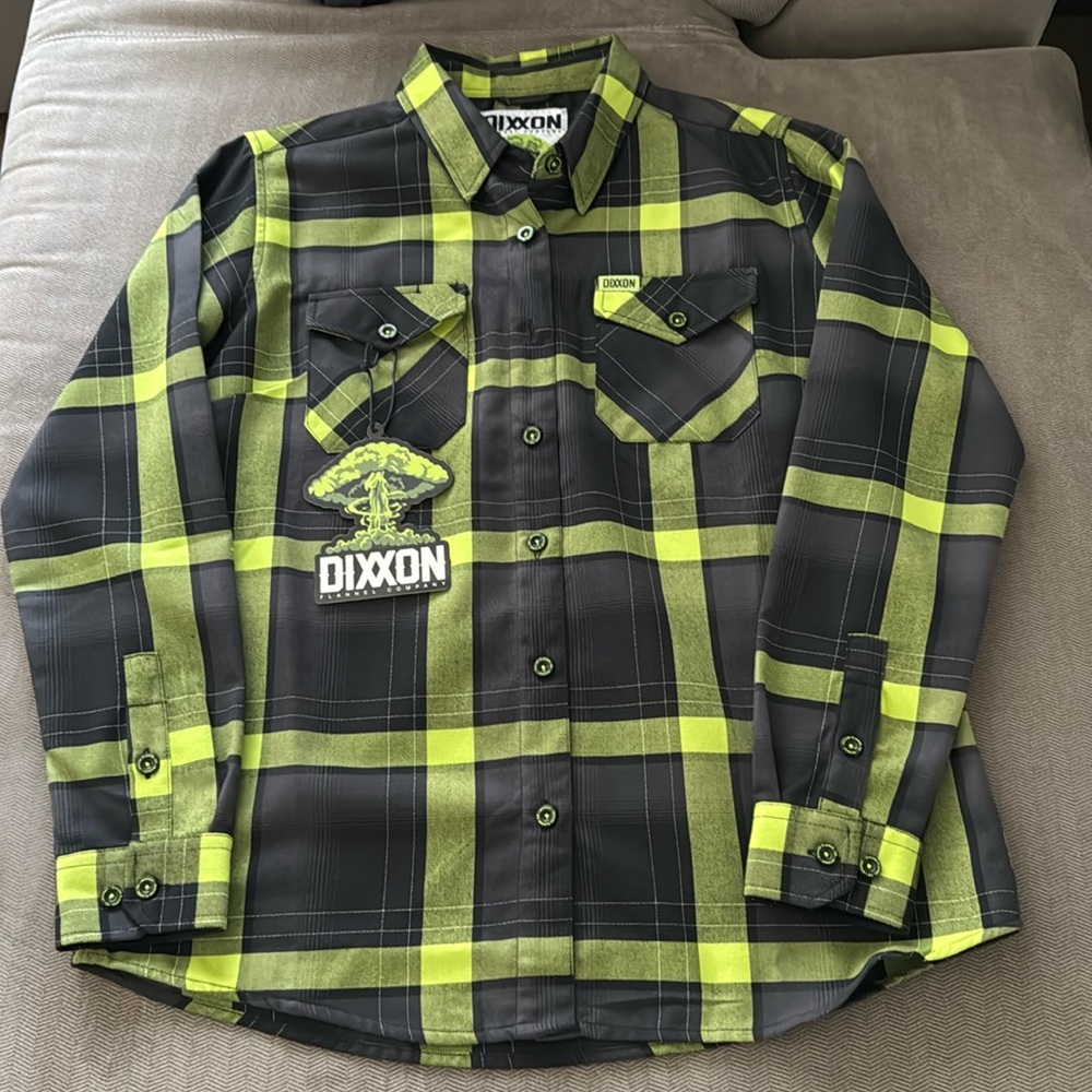Dixxon Woman’s “Uranium” Flannel - NWT!!